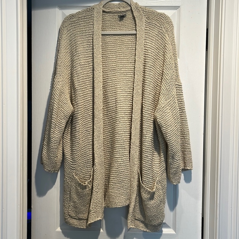 Aerie cardigan w/ pockets size medium